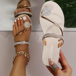 Sandals Rome Flat Bottom Diamond Soft Sole Comfortable Women 2023 Fashion Casual Simple Solid Color Summertime