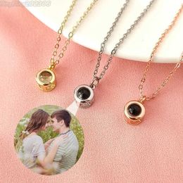 Pendant Necklaces Personalised Projection Po Necklace Customised Personality Creative is a Commemorative Gift For Men and Women