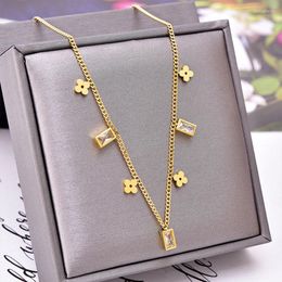 Chains 316L Stainless Steel Clover Flower Square Zircon Pendant Necklace For Women Fashion Girls Clavicle Chain Jewelry Gifts
