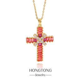 Pendant Necklaces HONGTONG Classic Red And White Two-Color Cross Statue Necklace Temperament Jewelry Stainless Steel Women's Gift