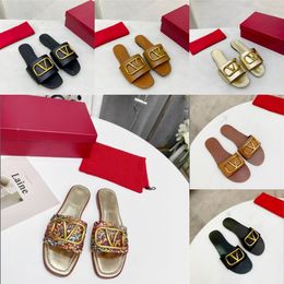 Designer Classic Fashion New Women's Sandals V Gold Logo Signature Grained Leather Decorative Elements Slippers