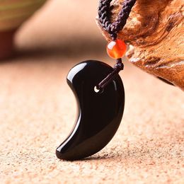 Pendant Necklaces MM Black Stone Nhook Wolf Teeth Crescent Necklace