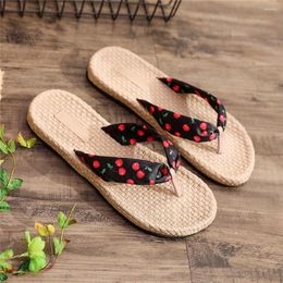 Slippers Summer Female Flip-Flops Fashionable Outside Wear Lightweight Comfortable Casual Versatile Travel Beach Shoes