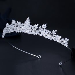 Suits Cwwzircons Marquise Cut Cubic Zirconia Flower Tiara Crown Wedding Hair Accessories for Brides Headwear Costume Jewelry A032