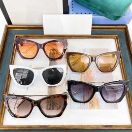 2023 High Quality New Family INS Fengwang Red Same Fashion Large Frame Sunglasses Female GG0988S