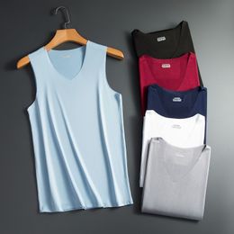 Men's Tank Tops Summer Men Tank Top Gym Clothing T-shirts Ice Silk T Shirt for Men Seamless Casual V-neck Sleeveless Shirt Tee Tops Men Clothing 230710