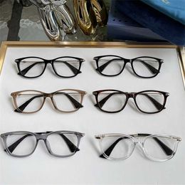 Sunglasses 2023 High Quality Family's New Ultra Light Feminine Frame Glasses Box Plate Fashionable and Beautiful Personality Same Style as Stars