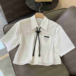 Women's Blouses & Shirts designer Metal Badge Women Tops With Bow Tie Design Letter Cropped Top Pullover Short Sleeve T Shirt Tee For Summer PFX4
