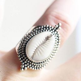 Bohemian Ethnic Style Creative Natural Shell Starfish Rings for Women Vintage White Wide Personalized Party Vacation Jewelry