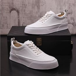 Classics Designer White Black Outdoors Causal Flats Leather Board Shoes Rock Loafers Walking Sneakers Zapatos Hombre 1AA13