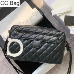 CC Bag Vintage Kangpeng Calfskin Camera Bags Classic Quilted White Embroidery Badge Silver Hardware Designer Large Capacity Handbags Crossbody Wallets Sacoche 26