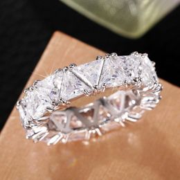 Huitan Eternity Promise Rings for Women Triangular Geometric Cubic Zirconia Sparkling Wedding Bands Accessories Luxury Jewellery