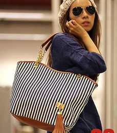 Evening Bags fashion hit the color black and white handbag large bag summer mobile diagonal packet 230711
