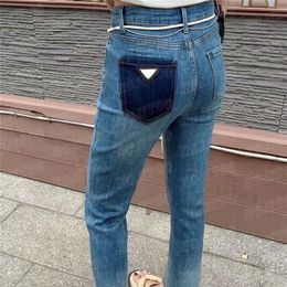 Pantaloni jeans firmati da donna con catena in metallo con stemma Pantaloni denim Girl Lady Street Style