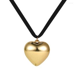 Pendant Necklaces Adjustable Heart Necklace Vintage Choker Sweet Cool Collar Jewelry Fashion Short Chain