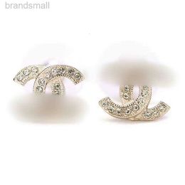 Fashion Stud Ohrringe Frau Luxusdesigner Ohrring Multi Colors C Brief Schmuck Frauen 18k Diamond Hochzeit Geschenkef60p