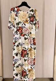 Basic & Casual Dresses European Designer Dress 2023 Early Autumn New Rose Slim Fit Collection Dress