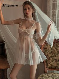 Casual Dresses Magdalyn Women Sexy Bride Pajamas Dress Set Fashion Sweet Nighwear Outfits Erotic Transparent 5 Pieces Floral Lace Mesh Suits