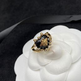 Wedding Rings European and American retro personality black bee inlaid zircon open ring 230710
