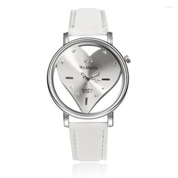 Wristwatches Fashion Womage Brand Womens Watches Casual Valentine Love Heart Quartz Watch Hollow Crystal Designer Skeleton Student