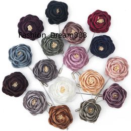 Free Shipping Latest Design Luxury Flower Brooch Pins for Men Suit Handmade Mens Fabric Flower Lapel Pins for Men Suit