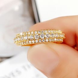 Huitan High Quality Engagement Rings for Lover Sparkling Cubic Zirconia Eternity Promise Rings Bling Bling Women Classic Jewellery