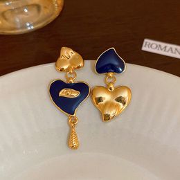 Stud Vintage Asymmetrical Dripping Pleated Love Earrings for Women Big Retro Heart Earring 230710