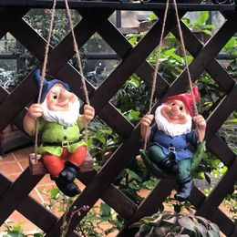 Creative Cute Swing Gnome Garden Decor Statue Resin Dwarfs Hang On Tree Decorative Pendant Indoor Outdoor Decor Ornament L230620