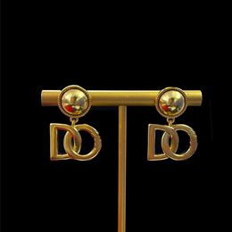 New Designed Retro Brass Earrings Studs Letters pearls pendants 18K gold plated Anti allergy womens Ear Clip Designer Jewellery EE409