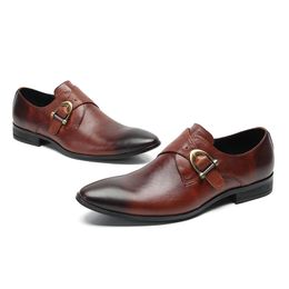 2023 Vintage Brown Male Genuine Leather Shoe Gentleman Prom Wedding Buckle Brogue Shoes Business Oxfords Men Formal Dress Shoes