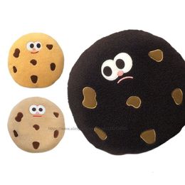 Plush Dolls Creative Funny Simulation Biscuit Dessert Toys Super Soft Stuffed Chocolate Chip Cookie Doll Christmas Home Sofa Decor 230710