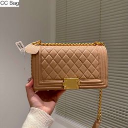 CC Bag Caviar Cowhide Boy Flap Shoulder Bags Diamond Quilted Vshaped Wallets Gold and Silver Chain Female Designer Purse Handbag Vintage Coin Purse Tote Clutch Bag 25