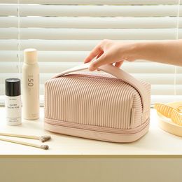 Toiletry Kits Large Capacity Makeup Bag Leather Cosmetic Women Multifunction Toiletries Organizer Portable Travel Waterproof Storage Case 230711