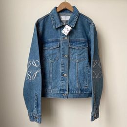 2023 Womens Denim Suit Hollow Out Patch Embroidered Jean Jacket With Pockets Casual Coat Designer With Irregular Pattern Jeans