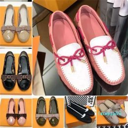 2023 new fashion Flat Loafer Flat Classics Loafers Women Dress Shoes flat shoes CanvasReal Loafers two tone cap toe Fashion casual shoes