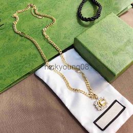 Pendant Necklaces Luxury Design Necklace 18K Gold Plated Stainless Steel Necklaces Choker Chain Pearl Double Letter Pendant Fashion Womens Wedding Jewelry Access