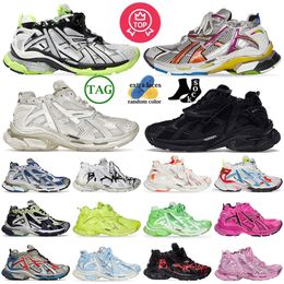 2023 Designer Balancaiga Track Runners 7.0 Casual Shoes Platform Famous Brand Transmit sense mens women Runner Black Graffiti BURGUNDY Deconstruction sneakers 46