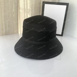 23ss Summer Designer Straw Hat luxury gentleman Cap Wide Brim Hats Bucket Hats Black white men's and women's sun Hat Letter G