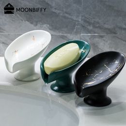 Soap Dishes Ceramic Leaf Shape Soap Holder Drain Soap Dish Bathroom Shower Soap Holder Sponge Storage Plate Bathroom Supplies 230711