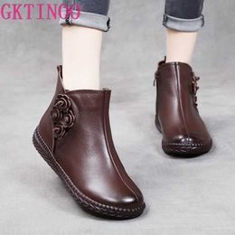 Boots GKTINOO 2023 Genuine Leather Winter Boots Women Warm Plush Low Heel Fashion Flower Comfortable Flat Ankle Boots For Women Soft L230712