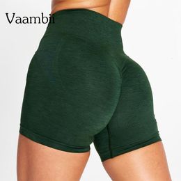 Yoga Outfits Lycra Spandex Solid Seamless Shorts High Waist Scrunch Butt Yoga Shorts Women Soft Workout Tights Gym Shorts Fitness Outfits 230712