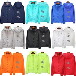 Giacche da uomo Giacca tecnica di design Protezione solare Sciolto Casual Stile sottile Cappotto sportivo da donna Stampa Running Opzione multicolore ad asciugatura rapida