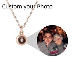 Necklaces Custom Jewelry Personalized Circle Photo Projection Pendant Couples Christamas Day Gift Birthday Lover Family Memory Keepsake
