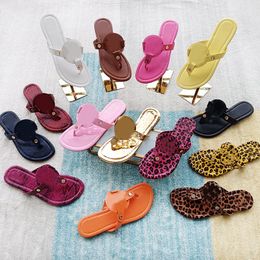 sandals famous designer women thong Slippers Slides Metallic leopard Snake Embossed soft Leather Sandal Luxury Fashion Flat Slipper flip flops designers shoes