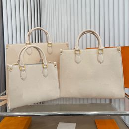 Outdoor Handbag Versatile Tote Bag Summer Style Embossed Letter Logo Design Fashion Women's Shopping Bag