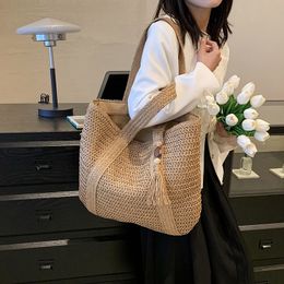 Evening Bags Straw Braided Bag Handwoven Simple Handbag Holiday Beach Single Shoulder Casual Trend Tote Shopping 230711