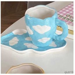 Mugs Style Hand-held Cup Hand-painted Blue Sky White Clouds Cup Ceramic Afternoon Tea Centre Plate Breakfast Milk Cup R230712