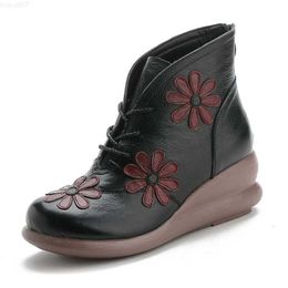 Boots 2022 Autumn and Winter New Genuine Leather Casual Women's Shoes Vintage Flower Retro Handmade Women Ankle Boots with Fur Booties L230712