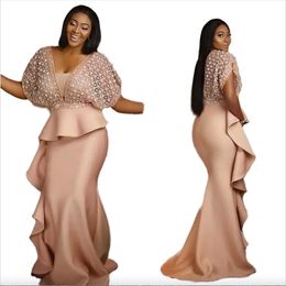 2023 Plus Size African Mermaid Prom Dresses V Neck Ruffles Peplum Short Sleeve Formal Evening Gowns Women Trumpet Special Party Dress