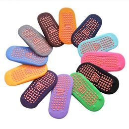 Outdoor indoor Yoga exercise grips home antiskd silicone dots bottom floor sock gym fitness sport socks